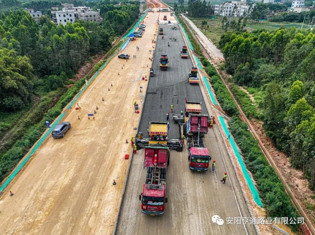 【省重 點項目】3D技術“打印”高速公路，南三島大橋項目進入路面工程施工階段